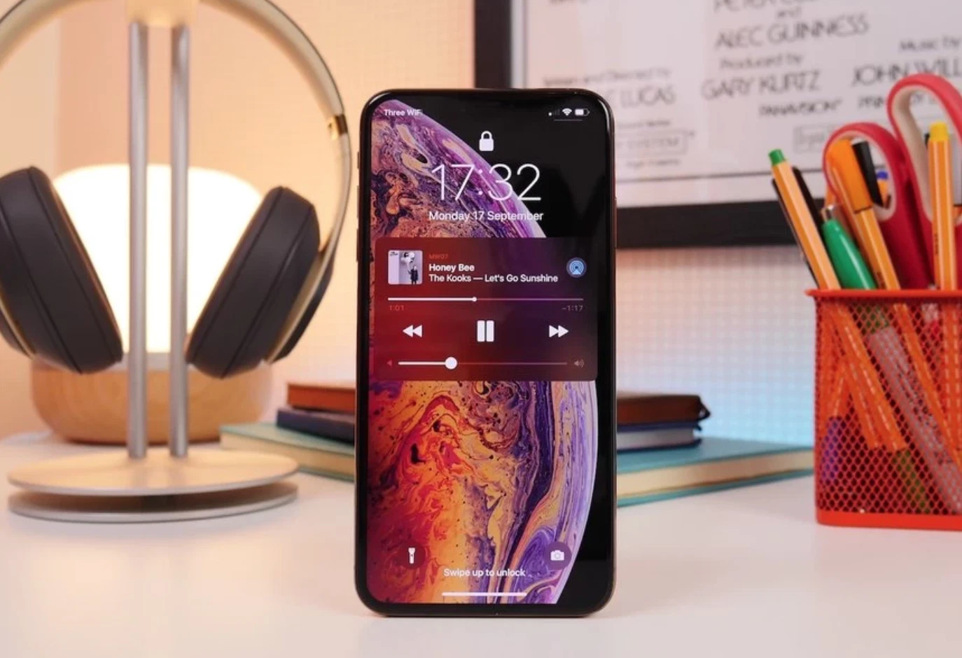 Apple iPhone XS Max Gold 256GB with 6.5-inch display