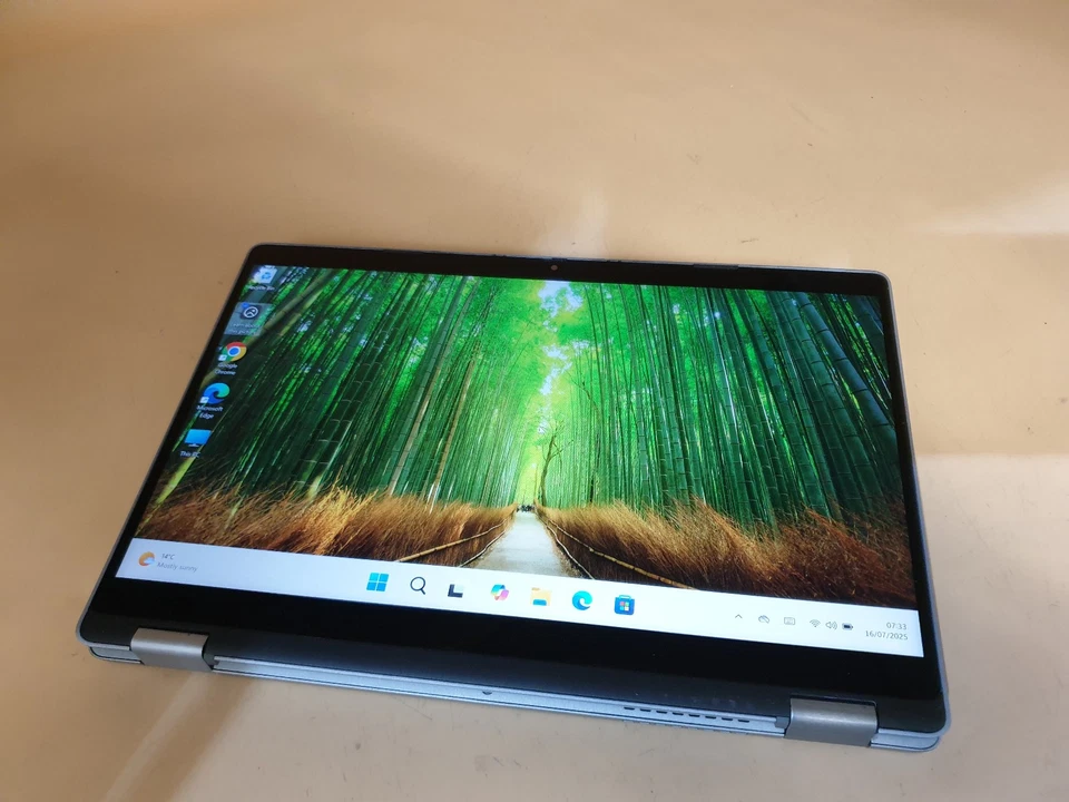 Dell Latitude 5310 2-in-1 13" i5-10210U, 8GB RAM, 256GB NVMe SSD, Windows 11 Pro – Used but in excellent condition