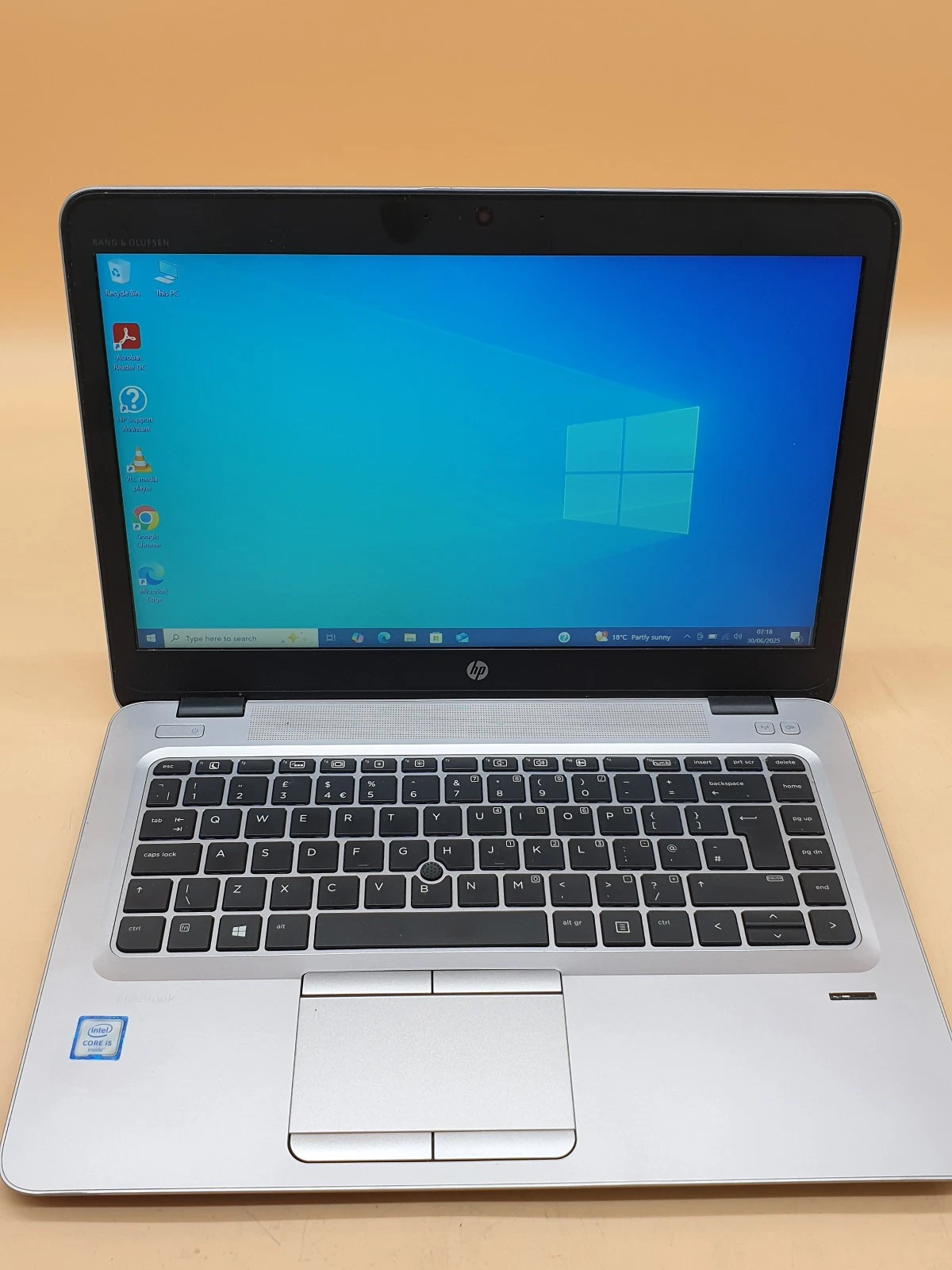 HP EliteBook 840 G3 14-inch Laptop with Core i5-6200U, 8GB RAM, and 256GB SSD running Windows 10 Pro