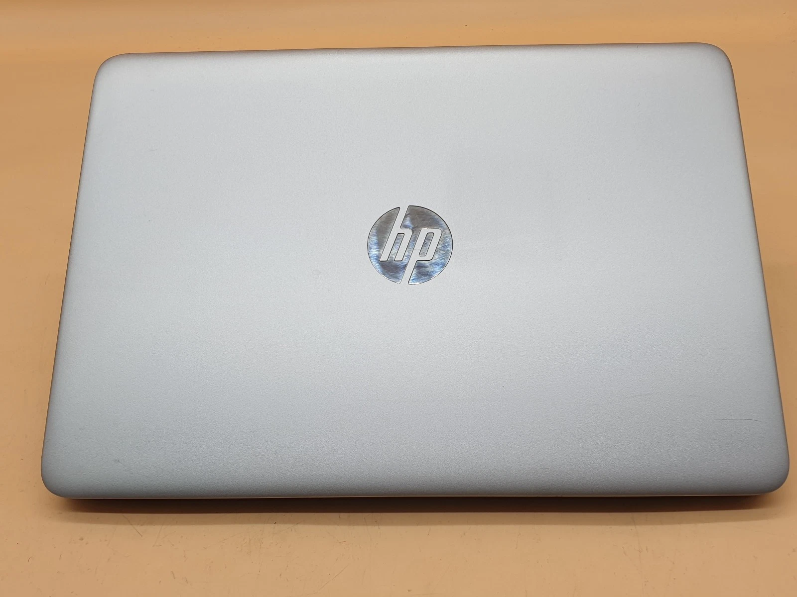 HP EliteBook 840 G3 14-inch Laptop with Core i5-6200U, 8GB RAM, and 256GB SSD running Windows 10 Pro
