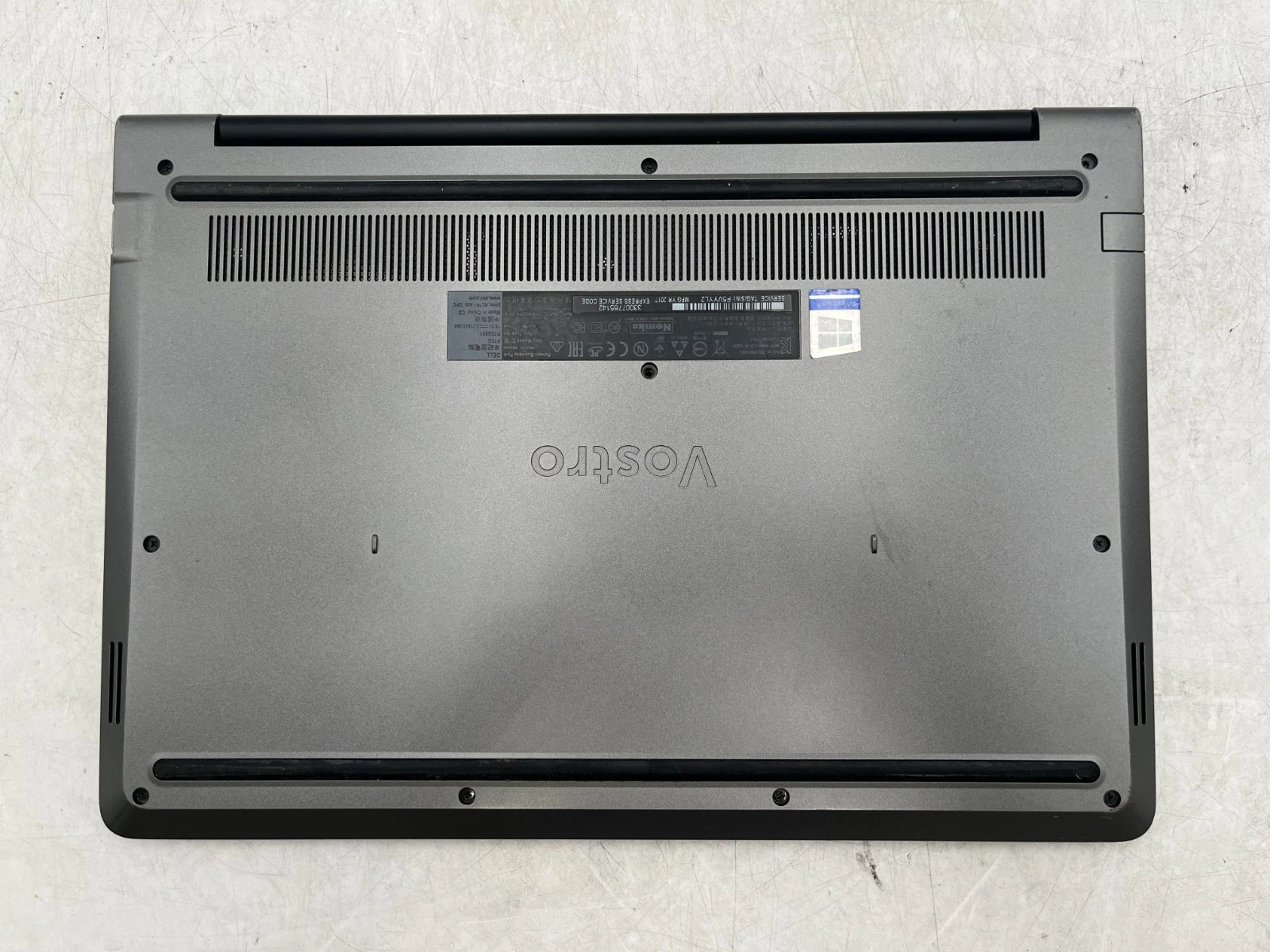 Dell Vostro 5468 i5 7th Gen 8GB RAM 256GB SSD 14-inch Business Laptop Silver