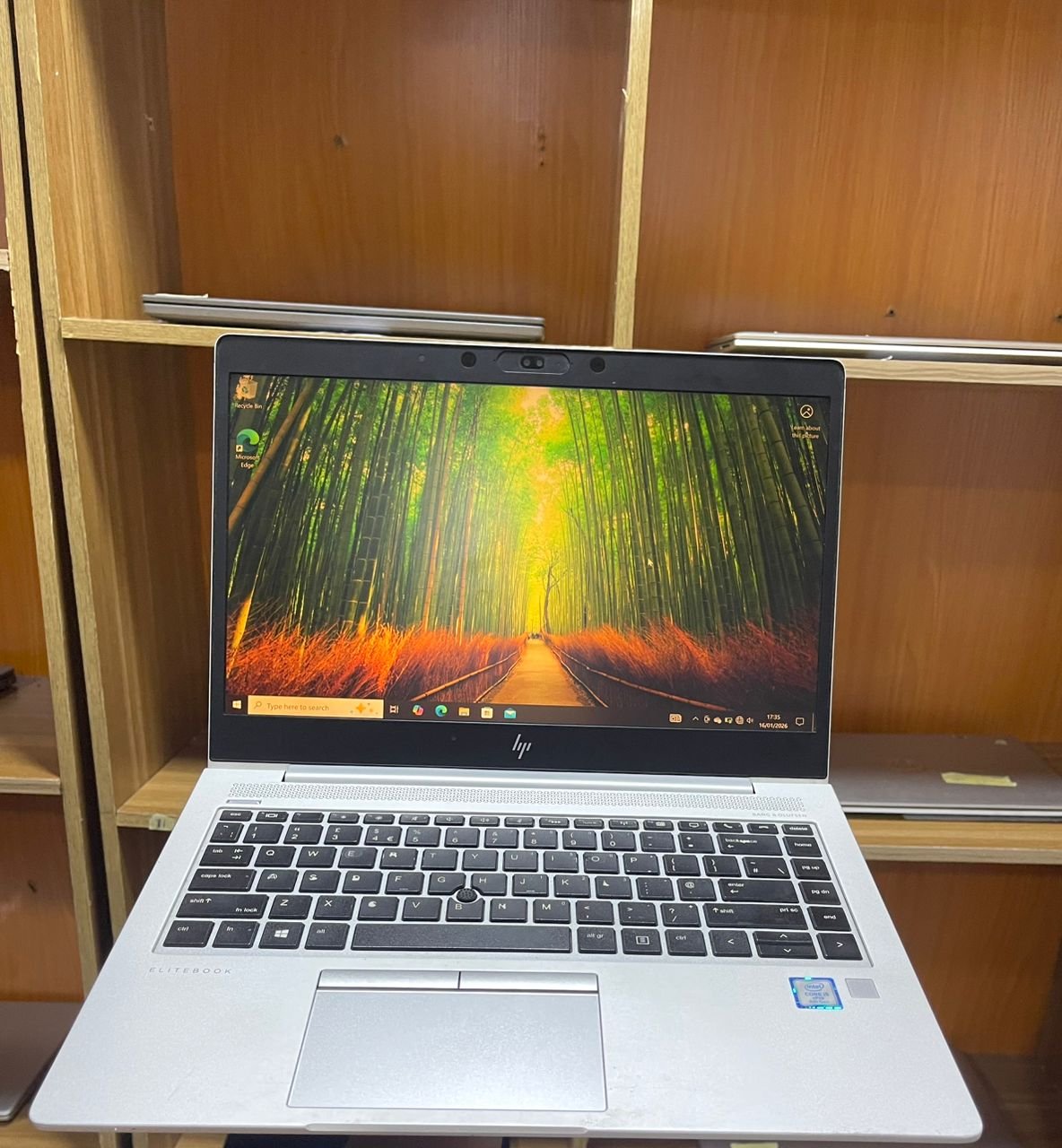 HP EliteBook 840 G5 Core i5 laptop with 8GB RAM and 256GB SSD