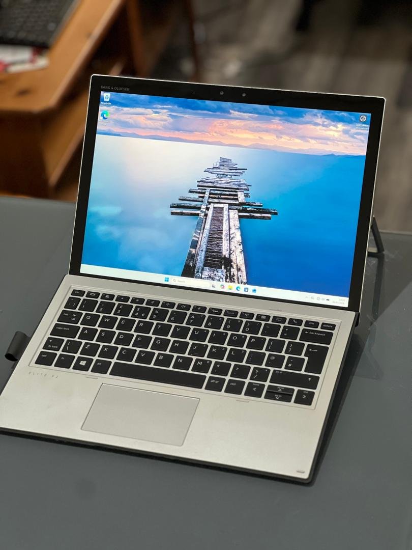 HP EliteBook x2 G4 Core i5 8GB RAM 256GB NVMe SSD Windows 11 from BmariaTECH