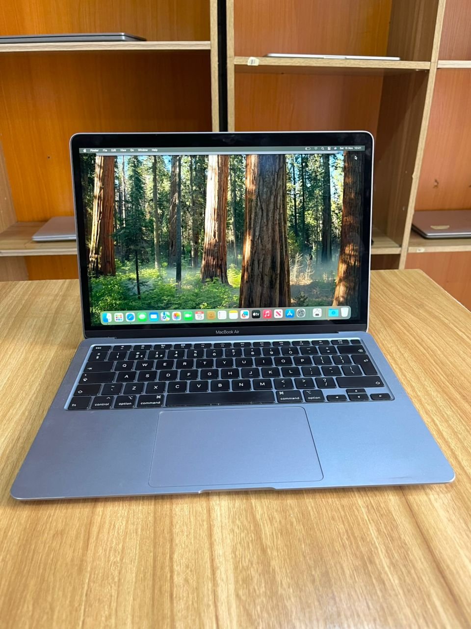 Apple MacBook Air 2020 Core i5 with 8GB RAM and 500GB SSD