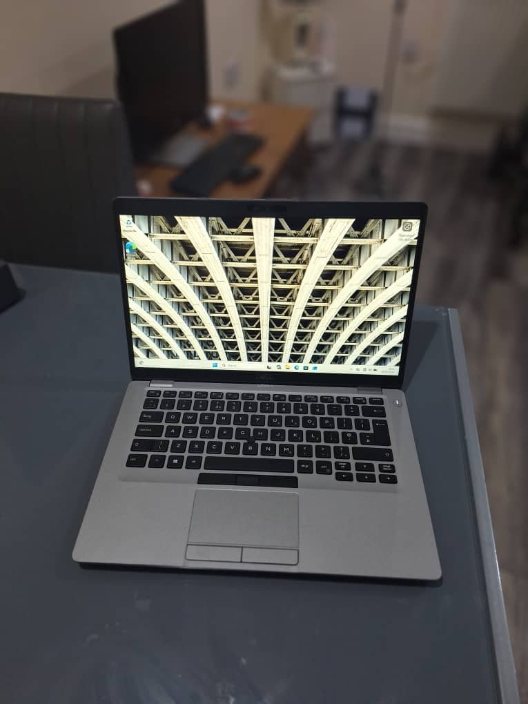 Dell Latitude 5410 16GB RAM 256GB SSD 10th Gen Windows 11 laptop
