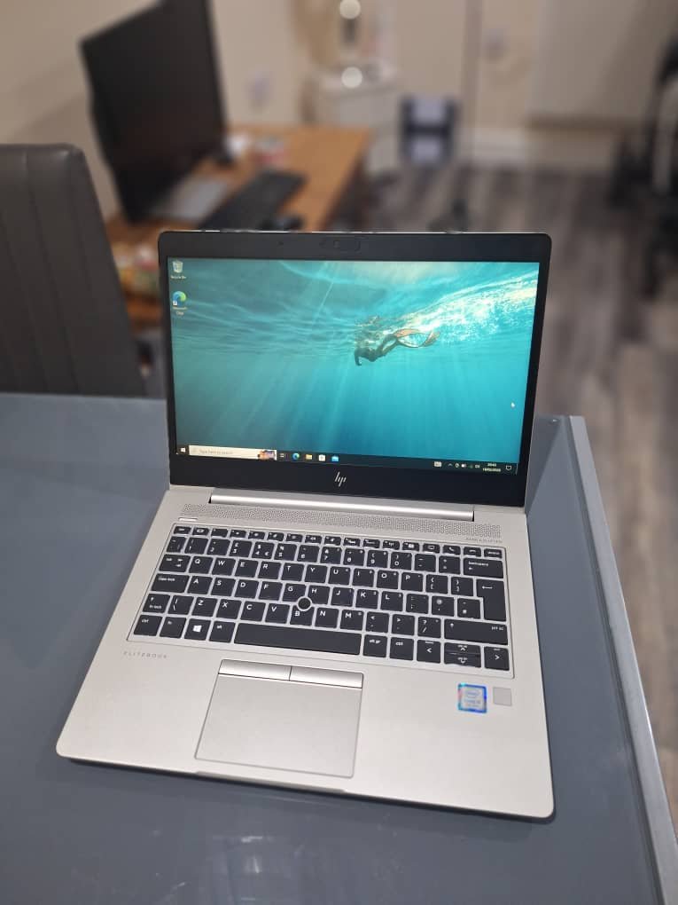 HP EliteBook 830 G5 8GB RAM 256GB SSD Core i5 fingerprint laptop