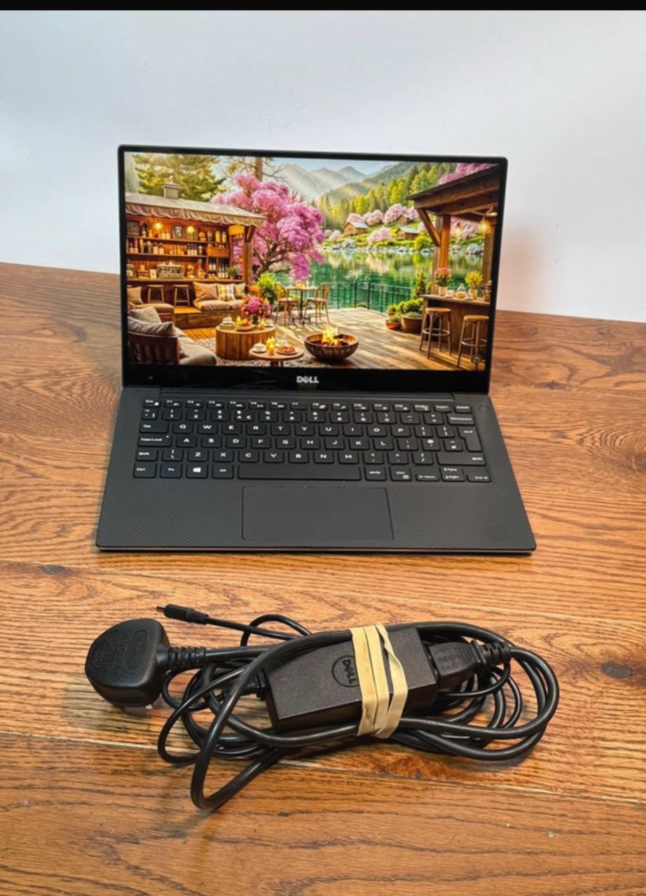 Dell XPS 13 7390 Core i5 10th Gen laptop with InfinityEdge display