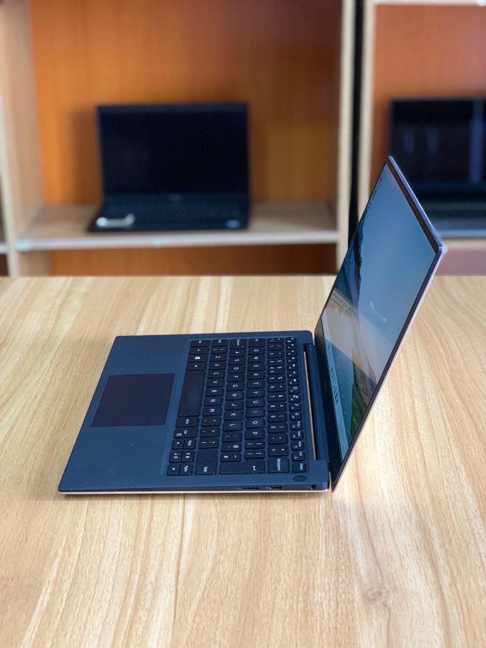 Dell XPS 13 7390 laptop with Intel Core i5 10th Gen, 8GB RAM, and 256GB NVMe SSD