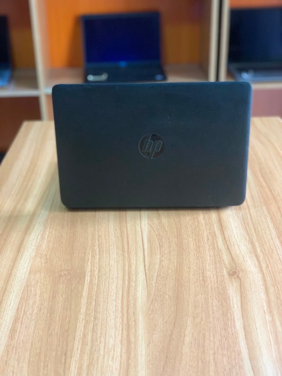 HP EliteBook 820 G2 laptop with Intel Core i5 5th Gen processor, 8GB RAM, and 256GB SSD