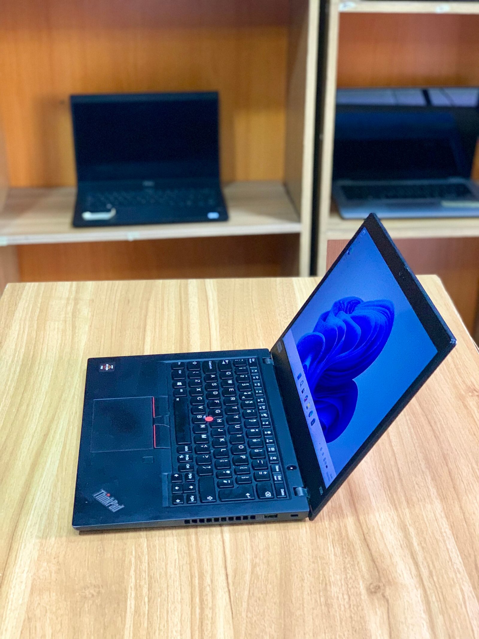Lenovo ThinkPad 20NMS0C800 with AMD Ryzen 5 Pro, 16GB RAM, 256GB SSD, and touchscreen