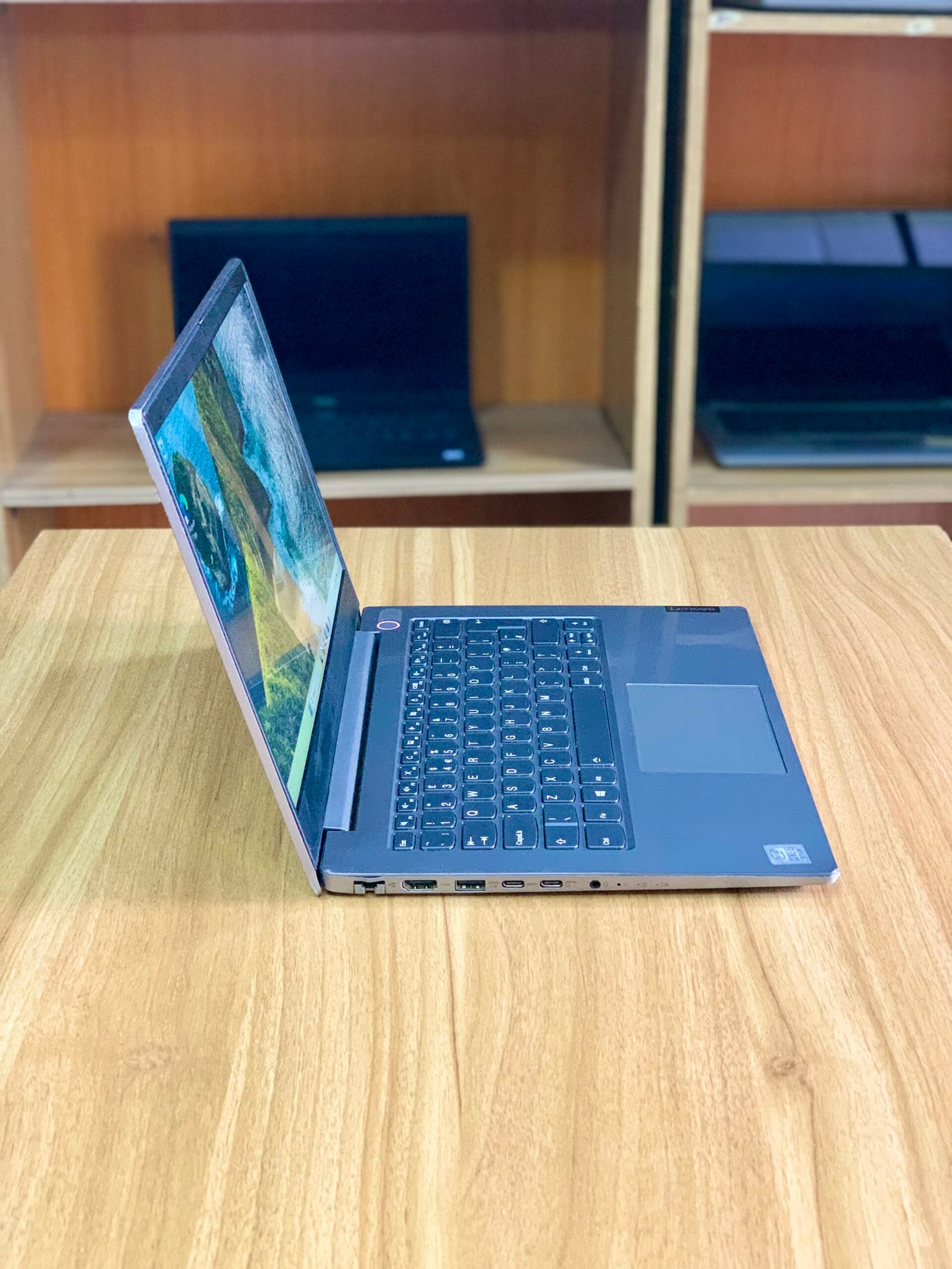 Lenovo ThinkPad 20RV laptop with Intel Core i5 10th Gen processor, 8GB RAM, and 256GB SSD